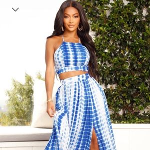 Fashionova size small high slit skirt and tie back halter